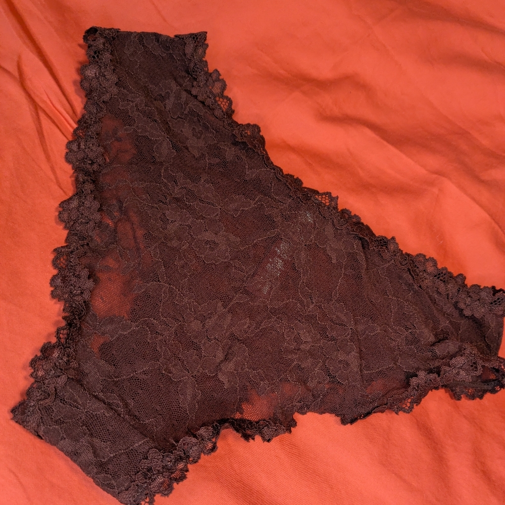 Skims Lace Breafs Women's Intimate in Cocoa. Size S - Picture 6 of 8